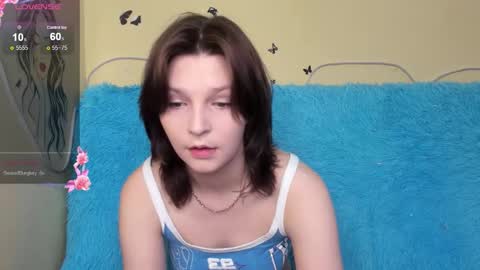 Snapshot of audreyykim chatting on March 4, 8:31 am Audrey online show from March 4, 8:31 am