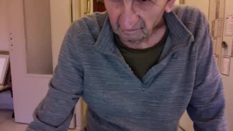 Snapshot of auguste061400 chatting on February 9, 4:18 pm auguste061400 online show from February 9, 4:18 pm