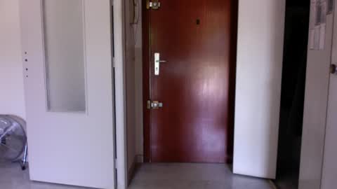 auguste688483 online show from April 18, 9:02 am