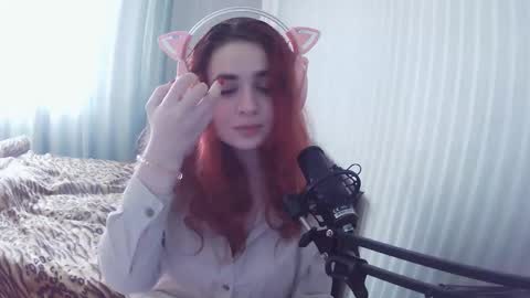 Snapshot of augustinefegett chatting on October 18, 12:06 pm Emiko online show from October 18, 12:06 pm