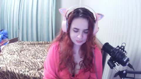 Snapshot of augustinefegett chatting on October 19, 3:01 pm Emiko online show from October 19, 3:01 pm