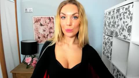 AulloraSensual online show from December 11, 10:06 pm