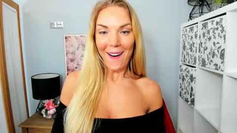 AulloraSensual online show from February 6, 11:43 am