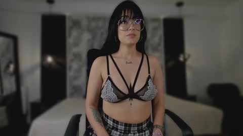 Aura online show from February 25, 12:26 pm