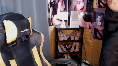 Miss awra online show from March 10, 5:22 am