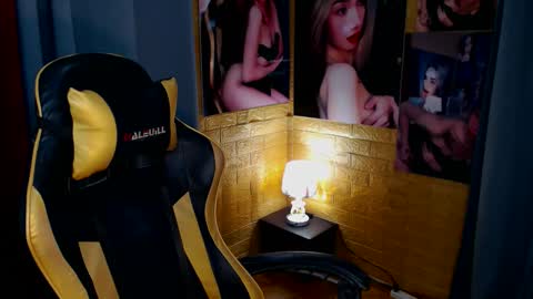 Miss awra online show from October 9, 6:44 am