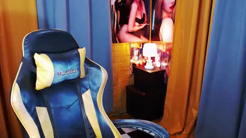 Miss awra online show from April 14, 6:30 am