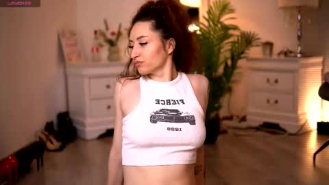 Aura online show from February 20, 9:26 pm