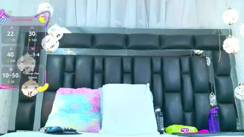 Aura online show from October 26, 7:31 pm