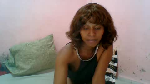 Snapshot of aurelia107 chatting on June 27, 11:15 am aurelia107 online show from June 27, 11:15 am