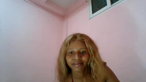 Snapshot of aurelia107 chatting on July 15, 5:23 am aurelia107 online show from July 15, 5:23 am