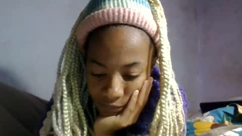 Snapshot of aurelie08 chatting on July 2, 4:40 am aurelie08 online show from July 2, 4:40 am