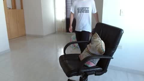 Aureliano online show from April 14, 8:59 pm