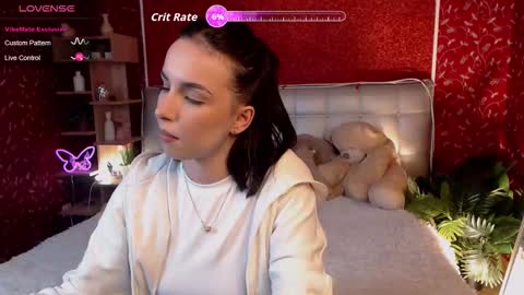 Aurora online show from February 25, 6:06 pm