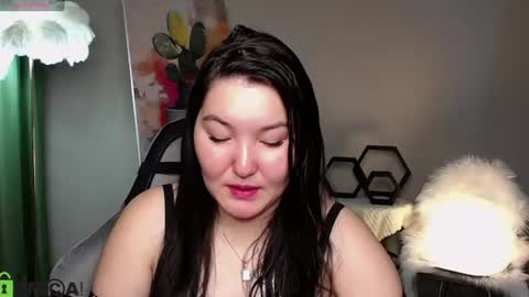 Snapshot of aurora_briggs chatting on July 22, 5:10 am Camila online show from July 22, 5:10 am