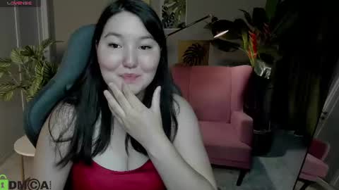Snapshot of aurora_briggs chatting on July 24, 12:47 pm Camila online show from July 24, 12:47 pm