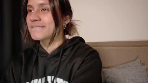 Snapshot of aurora_collins08 chatting on June 5, 4:13 pm aurora_collins08 online show from June 5, 4:13 pm