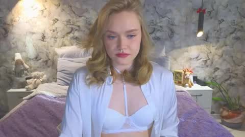 Kate online show from March 22, 2:04 am