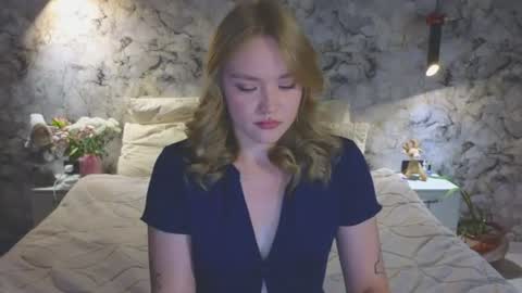Snapshot of aurora_golden chatting on July 11, 8:39 am Kate online show from July 11, 8:39 am