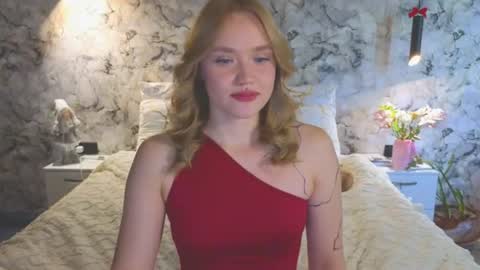 Snapshot of aurora_golden chatting on July 20, 10:39 am Kate online show from July 20, 10:39 am