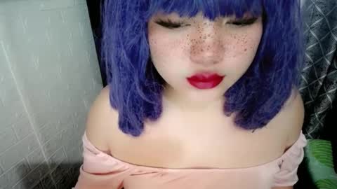 cute online show from January 4, 5:58 am