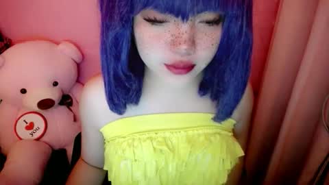 Snapshot of aurora_more chatting on May 15, 10:06 pm cute online show from May 15, 10:06 pm