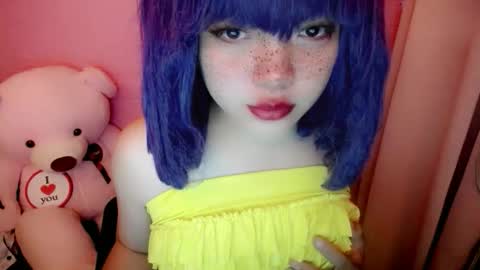 Snapshot of aurora_more chatting on May 24, 11:10 pm cute online show from May 24, 11:10 pm