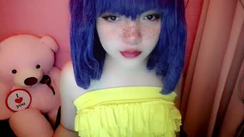 Snapshot of aurora_more chatting on May 25, 1:50 pm cute online show from May 25, 1:50 pm