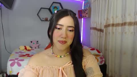 Snapshot of aurora_shy_ chatting on January 18, 4:15 am Aurora online show from January 18, 4:15 am