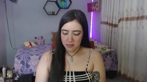 Snapshot of aurora_shy_ chatting on January 25, 7:49 am Aurora online show from January 25, 7:49 am