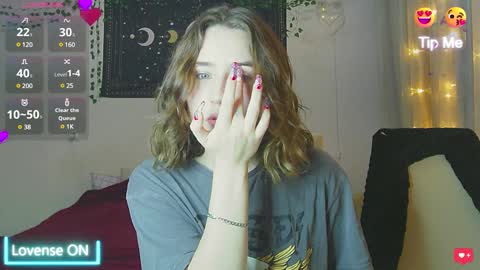 Snapshot of aurora_worker chatting on December 27, 3:48 pm Aurora online show from December 27, 3:48 pm