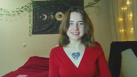 Snapshot of aurora_worker chatting on December 28, 4:09 pm Aurora online show from December 28, 4:09 pm