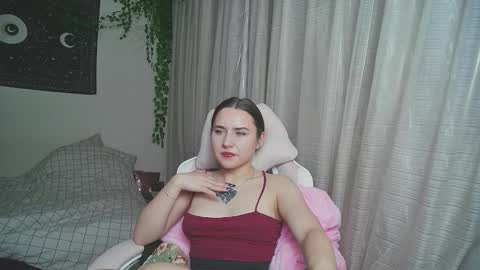 Snapshot of aurora_worker chatting on September 9, 3:11 pm Aurora online show from September 9, 3:11 pm