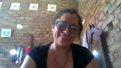 Snapshot of auroraangels1 chatting on July 1, 6:29 pm auroraangels1 online show from July 1, 6:29 pm