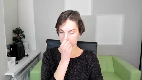 Aurora online show from December 9, 6:57 pm