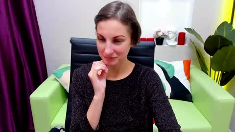 Aurora online show from December 14, 3:36 pm