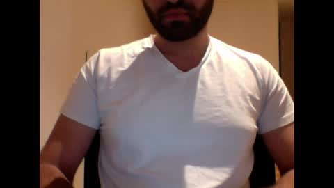 Snapshot of aussie099 chatting on December 27, 10:23 am aussie099 online show from December 27, 10:23 am