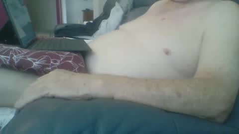 Snapshot of aussie1955 chatting on March 10, 3:55 am aussie1955 online show from March 10, 3:55 am