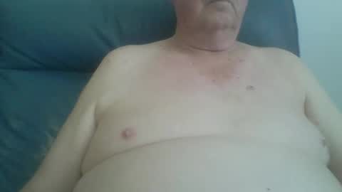 Snapshot of aussie1955 chatting on March 17, 3:22 am aussie1955 online show from March 17, 3:22 am