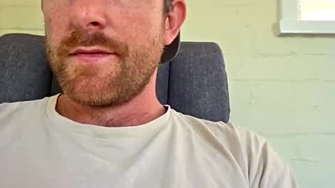 aussie_dadbod101 online show from October 15, 12:00 am