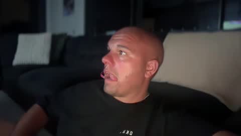 aussieboycal online show from February 8, 11:01 am