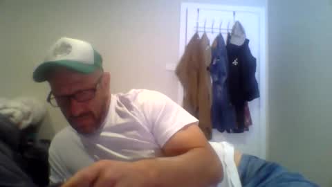 aussieguy59660 online show from October 23, 12:48 pm
