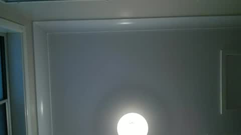 Snapshot of aussielovingxxx chatting on December 10, 5:39 am Milf4u online show from December 10, 5:39 am