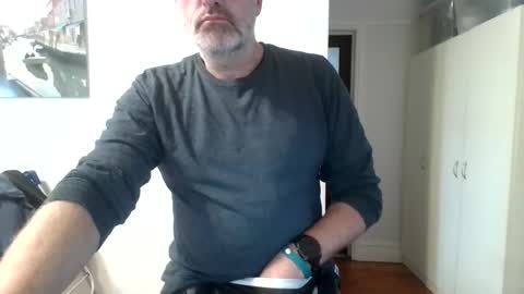 Snapshot of aussiemaninmelbourne chatting on June 16, 2:36 am aussiemaninmelbourne online show from June 16, 2:36 am