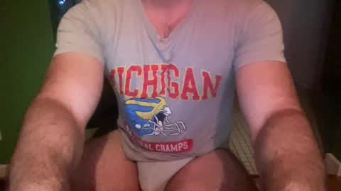 Snapshot of aussiemuscledad chatting on April 27, 1:31 pm AussieMuscleDad online show from April 27, 1:31 pm