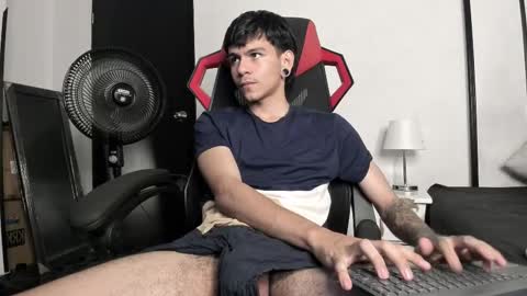 Snapshot of austin_falcon chatting on February 18, 8:03 pm Austin online show from February 18, 8:03 pm