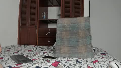 Snapshot of austin_falcon chatting on October 9, 1:20 pm Austin online show from October 9, 1:20 pm