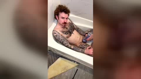 Snapshot of austinchutess chatting on March 3, 9:48 am Austin Chutess online show from March 3, 9:48 am