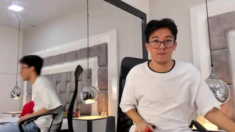 austinreeds online show from October 26, 9:42 pm