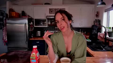 Snapshot of autumnknightly chatting on February 16, 8:22 pm Autumn Knightly online show from February 16, 8:22 pm